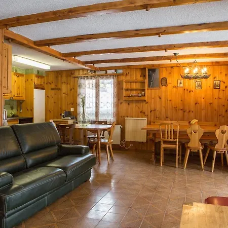 Alpesi faház Rustic Chalet Sleeps 15-16 Fireplace 2 Parking La Tzoumaz