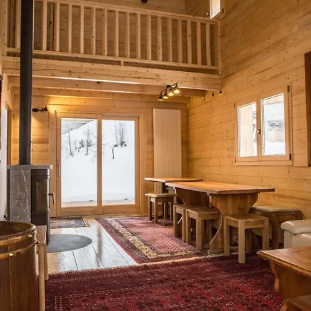 Alpesi faház Rustic Chalet Sleeps 15-16 Fireplace 2 Parking