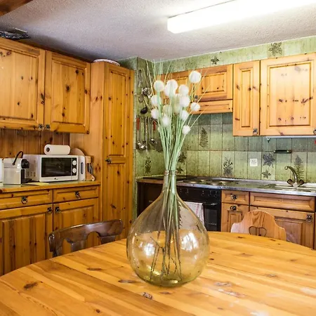 Rustic Chalet Sleeps 15-16 Fireplace 2 Parking La Tzoumaz