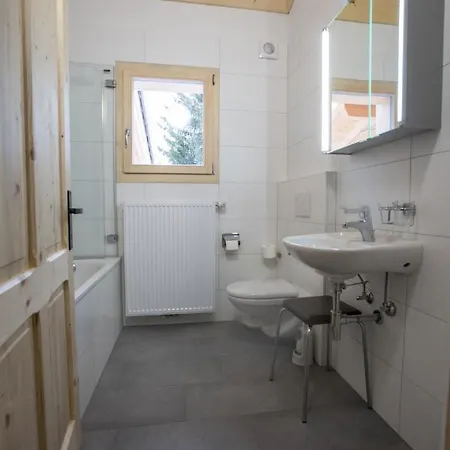 Rustic Chalet Sleeps 15-16 Fireplace 2 Parking Alpesi faház