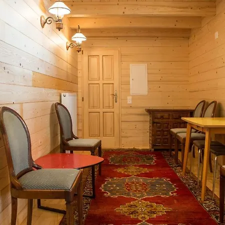 Alpesi faház Rustic Chalet Sleeps 15-16 Fireplace 2 Parking *