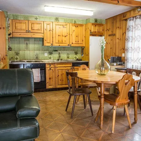 Rustic Chalet Sleeps 15-16 Fireplace 2 Parking La Tzoumaz