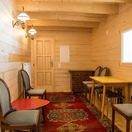 Rustic Chalet Sleeps 15-16 Fireplace 2 Parking Alpesi faház *