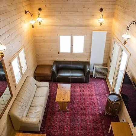 Rustic Chalet Sleeps 15-16 Fireplace 2 Parking